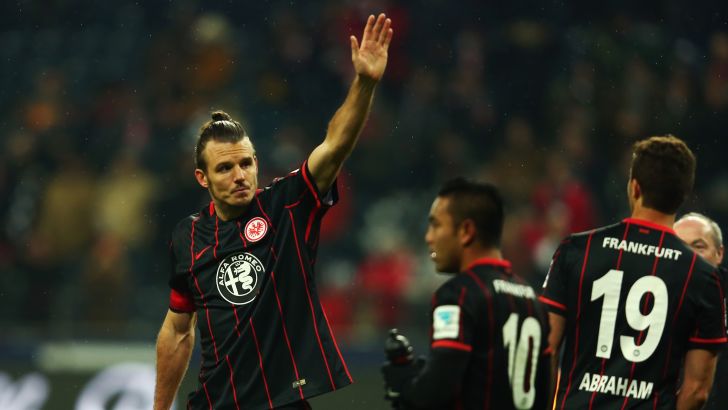 מאייר חוגג. המשחק שלו