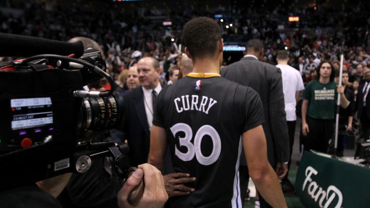 קרי יורד מאוכזב. לכל דבר טוב יש סוף