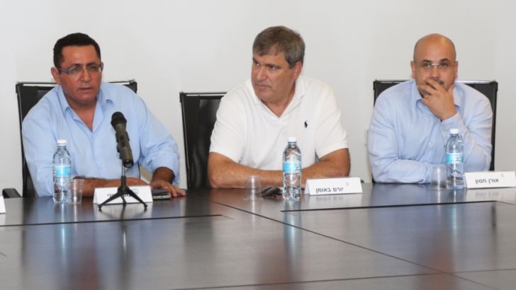 חסון באומן ועיני. קיבלו החלטה משותפת