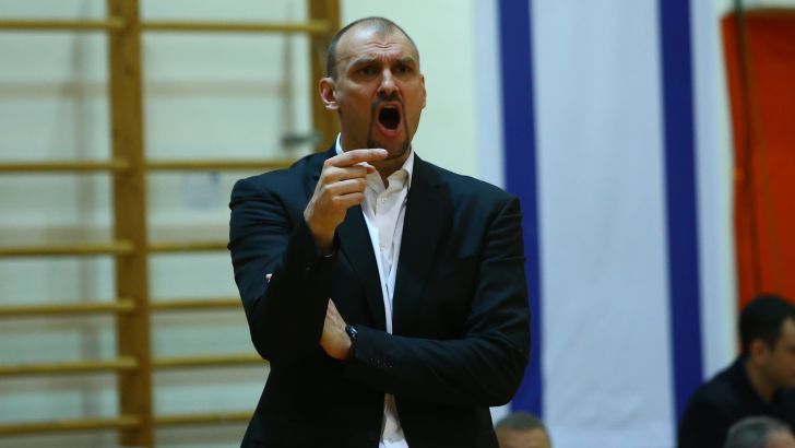 טבק. חלק מהשחקנים חשבו שהמשחק הסתיים בחצי הראשון