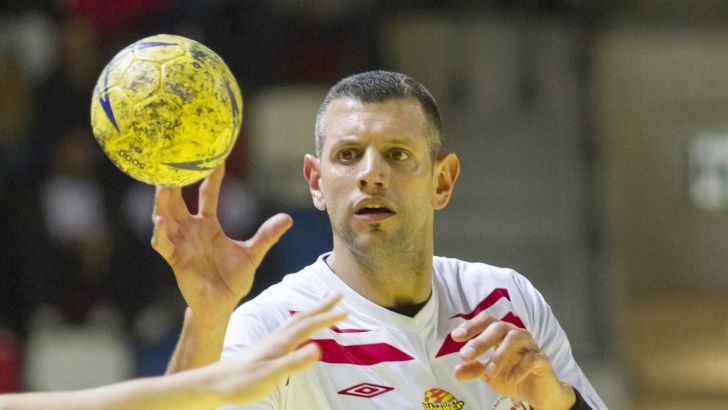 מיימון. מעתה הוא מאמן הדאבליסטית