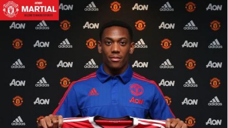 השדים האדומים הימרו על החלוץ הצעיר? מרסיאל בעת הצגתו