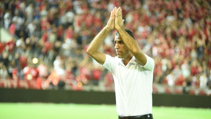 באדיר. לטענת ענבר