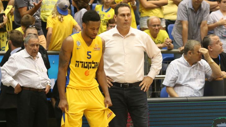 גודס והיינס על הפנים