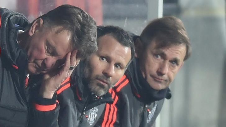 ואן חאל. כאב ראש מתמשך