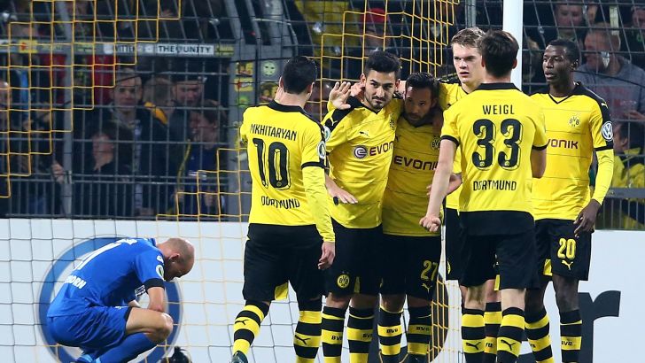 שחקני דורטמונד חוגגים טיול קל