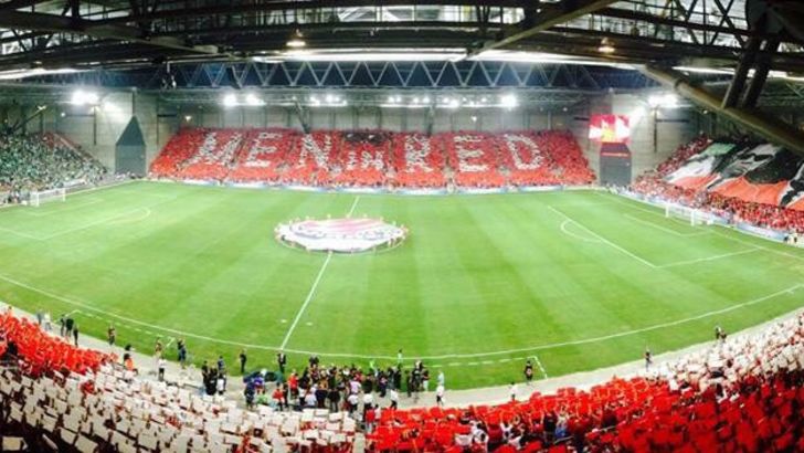 טוטו טרנר ביום חנוכתו. לא הכל חלק