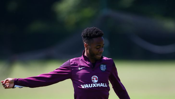 סטרלינג. הסאגה המתמשכת של הקיץ