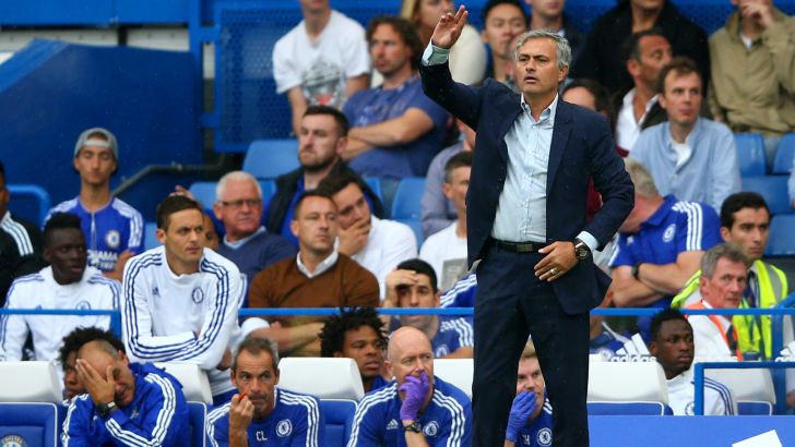 מוריניו. הייתי עושה גם חילוף רביעי