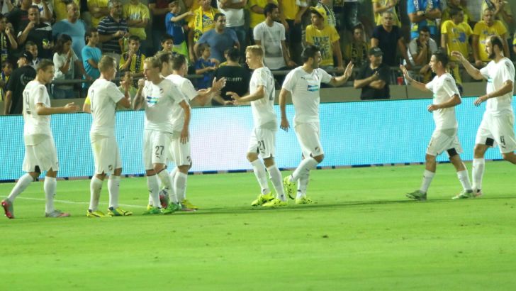 פלזן חוגגת בבלומפילד. מקדמה גדולה לקראת הגומלין