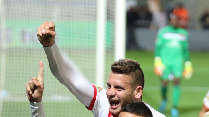 יחזקאל ואבו עביד. בהרכב של האדומים