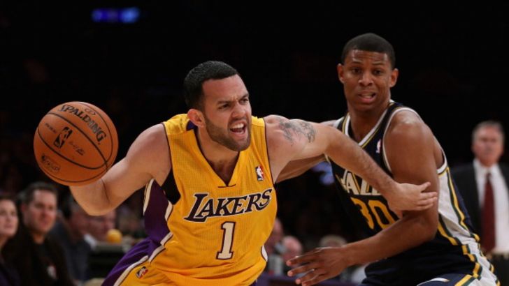 פארמר. ימשיך לשחק כזר