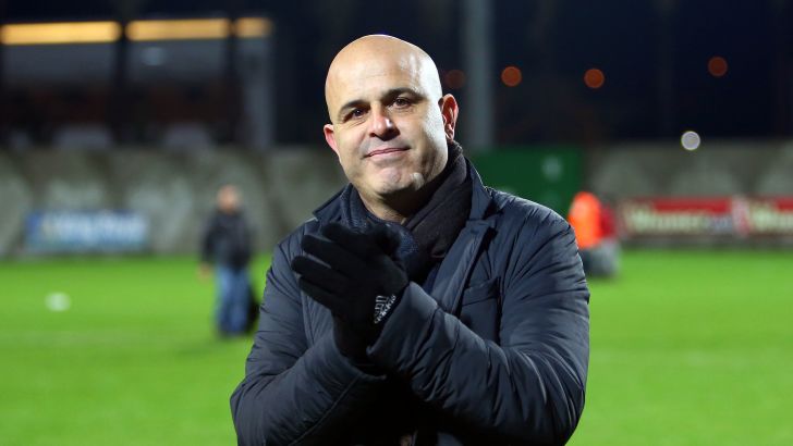 אבוקסיס. התאהבו בו תוך זמן קצר