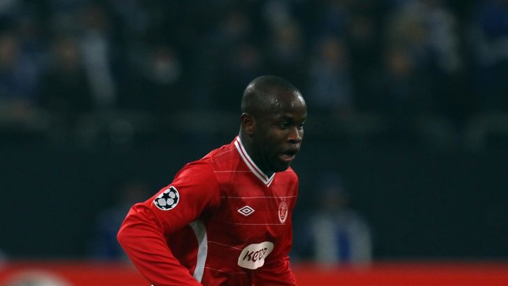 תמוז. רוצה ללבוש שוב אדום