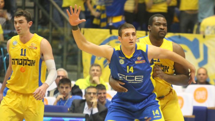 אליאספור. ממשיך להדרים