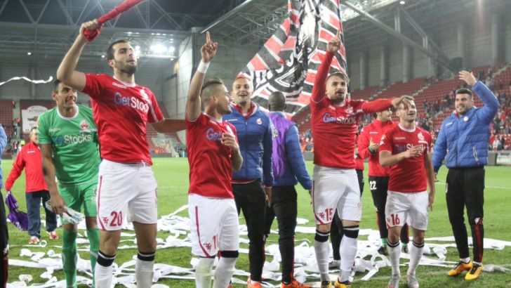 האדומים חוגגים. שוב כתשו והפגינו דומיננטיות