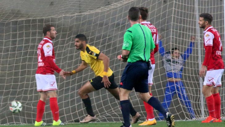 אדלר רואה את שער הניצחון של ביתר. עבר בשלום