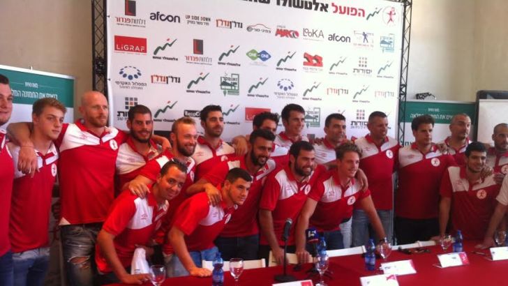 שחקני הפועל ראשלצ. מחנה אימונים בסרביה