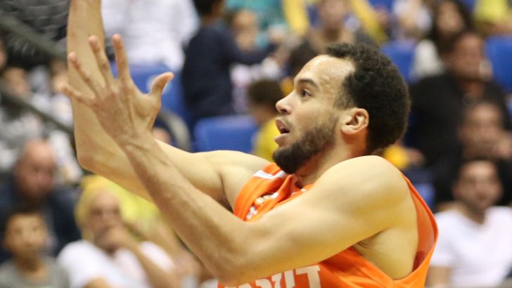 איכזב מאוד. ג'ונס