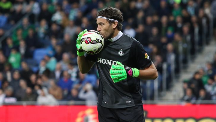 סטויקוביץ'. ייצא לסרביה לטפל בפציעה