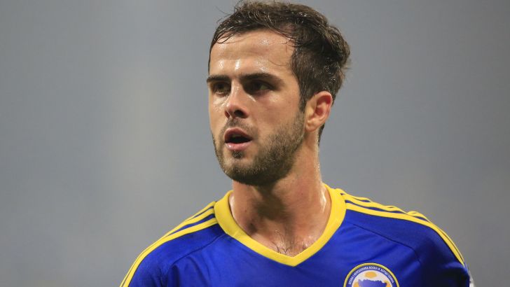 פיאניץ'. באיזה צד יבחר?