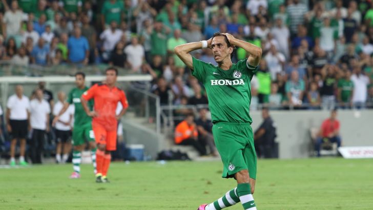 בניון. ארמלי לא מבסוט ממנו