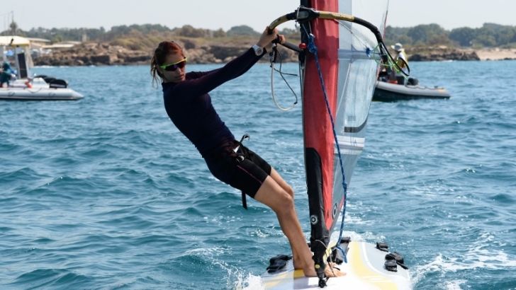 דוידוביץ'. יותר לא תצטרך להתחרות עם דרכון זר?