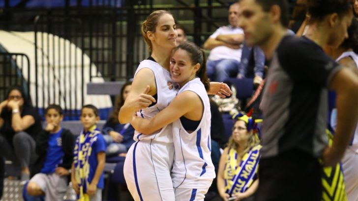 בנט וסואץ-קרני. חוגגות בסיום