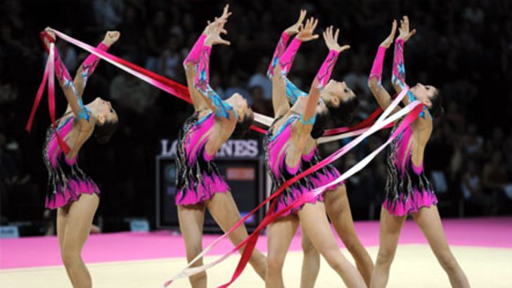 בנות הנבחרת בהתעמלות אמנותית