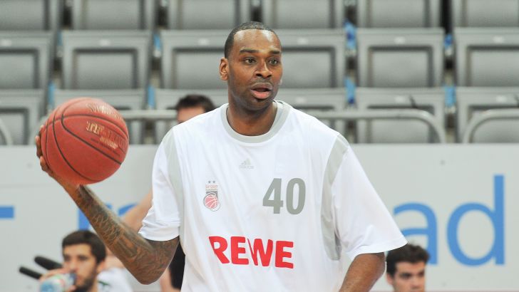 פישר. אני שמח לחזור הביתה