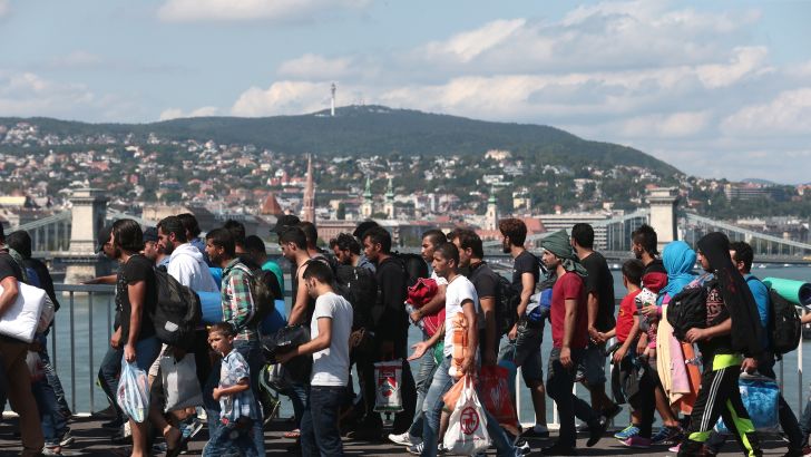 הפליטים בבודפשט. הקהל יוציא עליהם זעם?