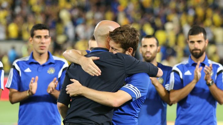 ייני נפרד מפאקו