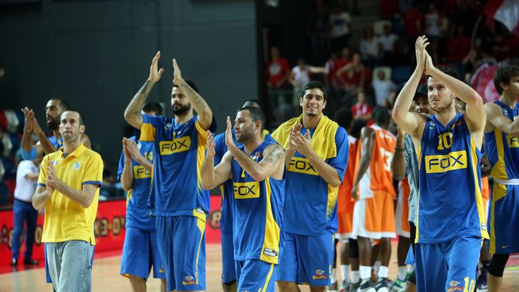 מכבי חוגגת גמר. עכשיו גם רצון לתואר