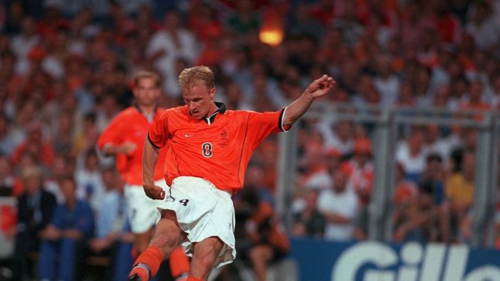 ברגקאמפ במדי האורנג'. ישוב למגרשים