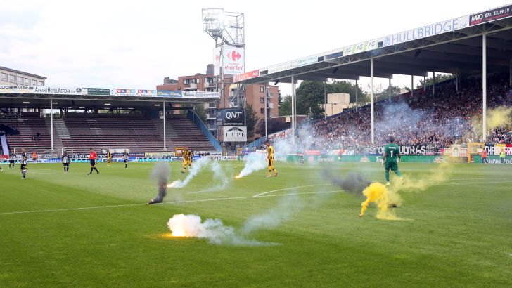 האבוקות בשרלרואה. בפעם הבאה יהיה אפשר להרחיק גם מטדי