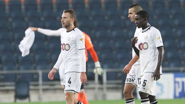 שחקני נתניה. יודעים שהפסד להפועל תא משמעותו צניחה חופשית