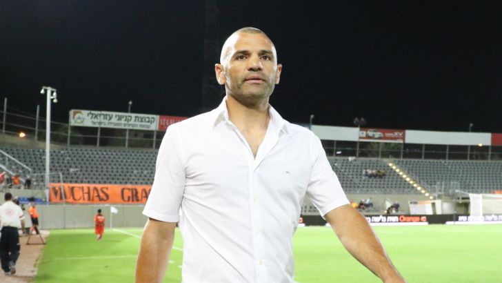 חסארמה. מחפש שלוש נקודות