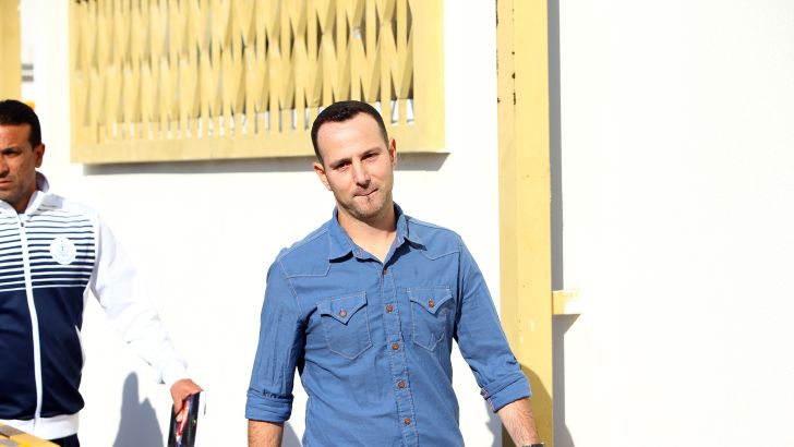 צרפתי. נשאר המאמן