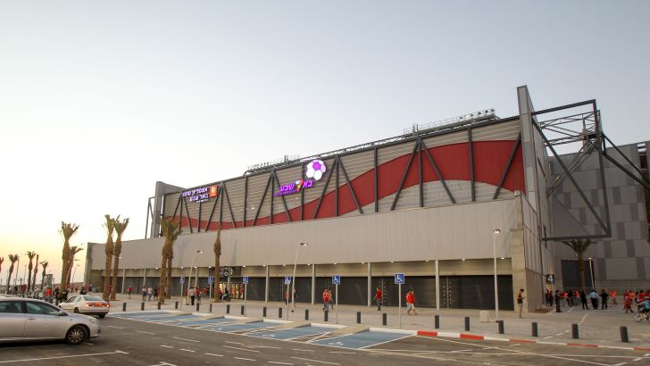 איצטדיון טוטו-טרנר. הכדורסל יחכה