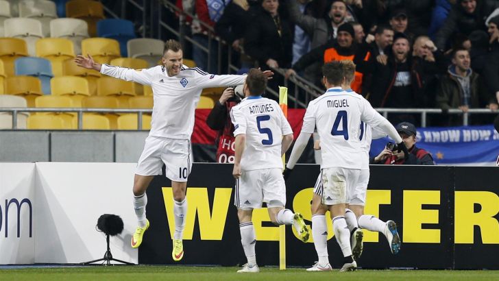 שחקני דינמו חוגגים. ישלימו דאבל?