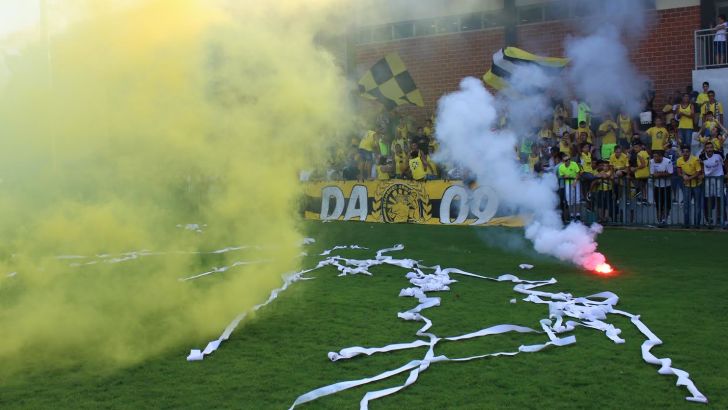 אוהדי נתניה עושים שמח באימון הבכורה