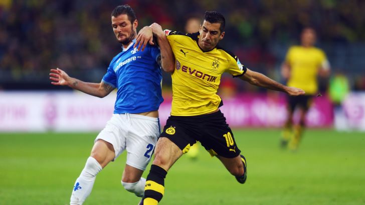 הלר נאבק על הכדור