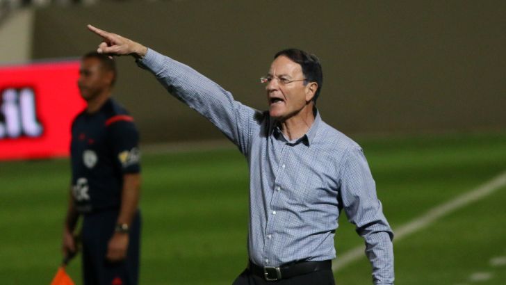 אלי כהן. לא יקבל חוזה לעונה וחצי