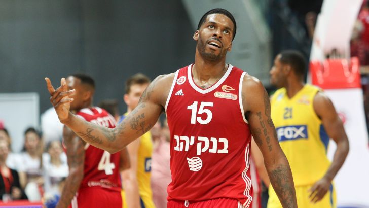 קרובים להבטחת המקום הראשון. סמית' חוגג