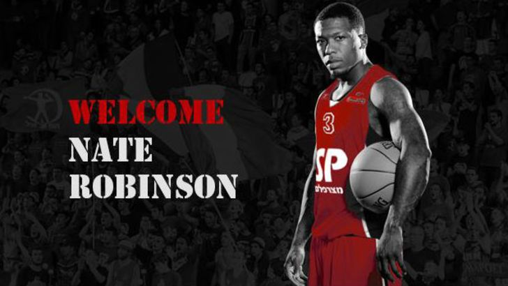 רובינסון. בכורה באדום