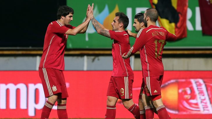 שחקני ספרד חוגגים לפני הדבר האמיתי