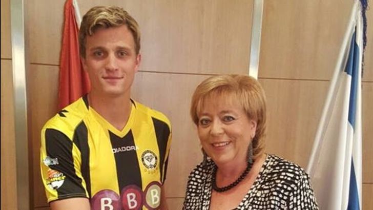 שוינפלד עם פיירברג. העסקה נסגרה