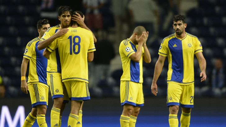 הצהובים תופסים את הראש. האליפות בסכנה