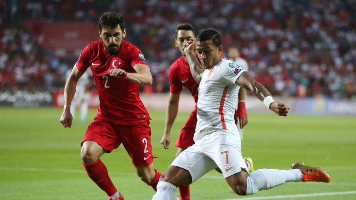 האורנג' מתרחקים מיורו 2016