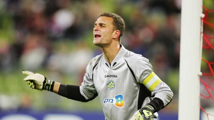 שטראובר. שמר את כל החולצות שהחליף